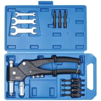 Jeu de pinces à riveter